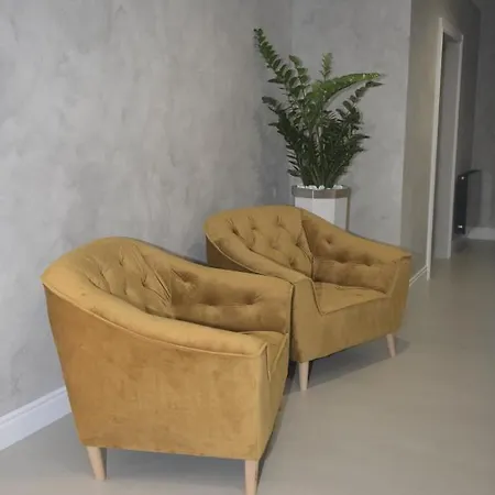 Apartment Atmosfera 1 I 2 *