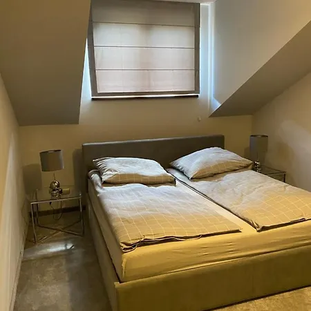 Apartment Atmosfera 1 I 2 *